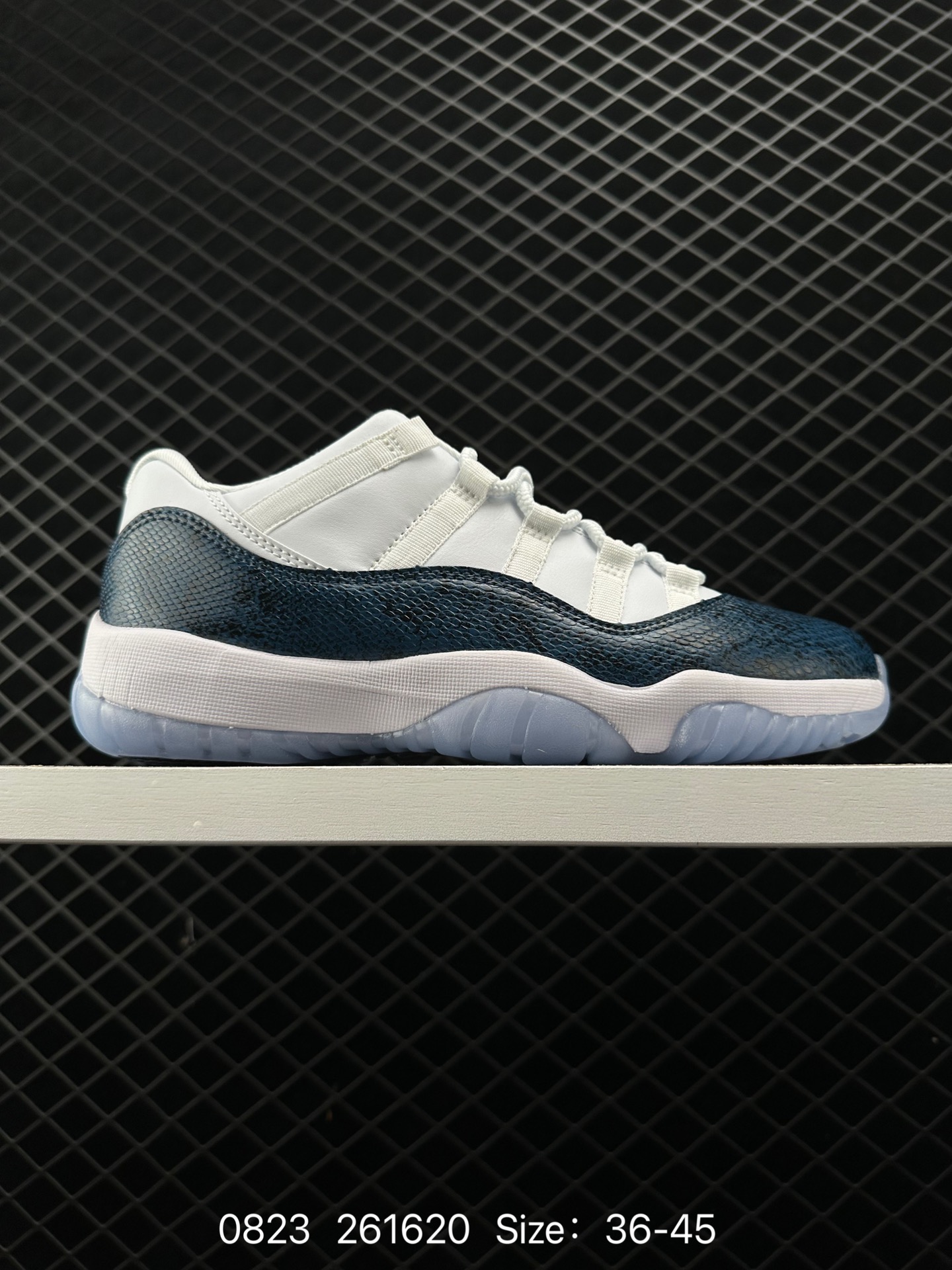 Nike Air Jordan 11 Retro Low”Concord“
